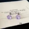 Pendientes Planos en Espiral de Trébol de Cuatro Hojas Super Brillantes para Mujer, Acero de Titanio, Cuidado Delicado para Perforaciones, de Alta Gama, Dulces y Versátiles
