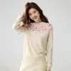 Suéter de Punto Jacquard Suave de Cachemira Retro Otoño/Invierno 2026 para Mujer, Top de Punto Estilo Perezoso, Capa Interior Blanca