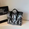 Bolsa Feminina de Grande Capacidade 2025 Inverno Novo Estilo Moda de Alto Valor Bolsa Tote Xadrez Moda Casual Bolsa de Mão