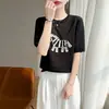 Nuevo Top/Camiseta de Punto de Bambú para Mujer, Cuello Redondo, Manga Corta, Bordado de Pony, Holgado, Delgado, Colección Primavera/Verano 2026