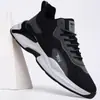 Novos Sapatos Masculinos de Primavera, Tênis Esportivos Respiráveis de Malha, Tênis Casuais Masculinos Modernos Versáteis com Solado Grosso, Tênis da Moda