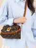 Bolsa transversal feminina vintage, novo modelo 2026, bolsa de ombro debaixo do braço, bolsa de mão com aba, multi-compartimentos, bolsa versátil