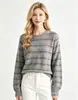 Suéter de punto a rayas con bloques de color estilo europeo y americano para mujer, cuello redondo, patrón jacquard, corte holgado, efecto adelgazante, elegante jersey de manga larga