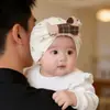 Touca de Bebê Estilo Primavera e Outono Protege a Moleira Touca para Recém-nascidos para Meninos e Meninas Meses Pequenos Quente à Prova de Vento Inverno Chapéu Indiano