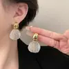 Brincos minimalistas vintage com um toque de luxo leve e de alta qualidade, únicos e da moda, brincos de tarraxa versáteis e modernos para mulheres, atacado para comércio exterior