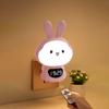 Luz de Noche de Conejo Giratoria 335 grados Geniusiro Recargable y Enchufable Alimentación de Bebé Control de Voz Inteligente Control Remoto Sueño