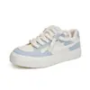 Zapatillas de moda de bloqueo de color Rebound, de caña baja con suela gruesa, cómodas y casuales, diseño de nicho, de moda para exteriores, para estudiantes, para mujer