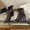 Botas de Moda Elegantes com Salto Anabela, Bico Fino Simples, Salto Alto, Zíper Traseiro, Botas Curtas Slim, Novas Botas Curtas Retrô de Outono e Inverno