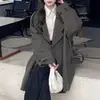 Trench coat com cadarço para mulheres, novo estilo primavera e outono de 2026, petite retrô casual comprimento médio estilo britânico solto