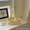 Bolsa de Gran Capacidad para Viajes Casuales Nuevo Estilo Verano 2026 Bolso de Hombro Individual y Debajo del Brazo Estilo Relajado Bolso de Mano Tote
