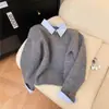 Outono/Inverno 2026 Novo Estilo Mais Vendido Design Original Alta Qualidade Tricô Falso de Duas Peças Gola Reversível Suéter Top Feminino Macio e Aconchegante