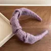 Faixa de Cabelo Plissada de Pelúcia Outono e Inverno para Mulheres 2025 Novo Grampo de Cabelo para Mulheres Coque Larga Versátil Faixa de Cabelo para Passeio Acessório de Cabeça para Mulheres