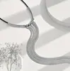 Collar de Cadena de Hueso de Serpiente Nuevo Estilo Hip-Hop Metal Transfronterizo Europeo y Americano Collar Largo Geométrico con Borla para Clavícula