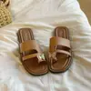 Chanclas de Dedo para Mujer Verano Ropa de Exterior 2025 Nuevas Retro Simples Sandalias Romanas Slip-on para Mujer