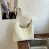 Bolsa de mano de gran capacidad para mujer, nueva bolsa de hombro vintage de moda para el verano 2026, bolsa de mano versátil y elegante para ir al trabajo