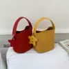 Bolso Vintage de un Solo Hombro para Debajo del Brazo para Mujer Modelo Nuevo 2026 Bolso Tote Transfronterizo Otoño-Invierno Bolso Cruzado Tipo Cubo de Gran Capacidad para Viajes