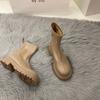 Botas Chelsea de Sola Grossa para Mulheres 2026 Nova Moda Outono e Inverno Forradas com Lã Estilo Britânico Botas de Cano Médio Slim Cor de Chá Leite Botas Curtas