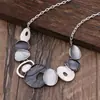 Colgante Largo Geométrico de Flor Hueca Esmaltada de Venta Caliente Transfronteriza Colgante de Collar Todo Fósforo de Corazón de Alta Calidad para Mujer