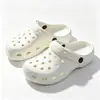 Qidashun Nuevos Accesorios para Zuecos de Dibujos Animados Charms para Zapatos DIY Zuecos Infantiles Zapatos de Jardín Sandalias Talla 30-35