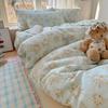 Juego de Cama de Hilo de Algodón de Doble Capa de Cuatro Piezas Cubre Edredón Engrosado Cama de Dormitorio Sábanas Juego de Tres Piezas Universal para Todas las Estaciones Nuevo Estilo 2024