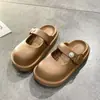 Sandalias cerradas para mujer, suela suave antideslizante, nueva moda primavera-verano 2026, nicho, sencillas, versátiles para usar en casa y al aire libre.