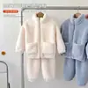 Conjunto de Ropa Cálida de Otoño e Invierno para Niños, Conjunto Grueso de Dos Piezas con Forro de Polar para Niños y Niñas, Chaqueta Casual de Polar Grueso de Doble Cara con Cuello Alto para Bebé