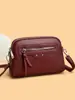 Bolsa Pequena Versátil para Mulheres 2025 Nova Bolsa Transversal Simples Couro Macio Moderno Bolsa para Celular Bolsa Casual para Mãe de Meia-Idade Tendência
