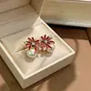 Brincos de Pérola de Luxo Leve para Mulheres, Brincos Borboleta com Design Francês, Brincos Delicados, Doces, Modernos e Versáteis Atacado