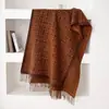 Bufanda Jacquard de Doble Cara Estilo Cruzado Simple para Mujer Otoño Invierno Engrosada para Viajar Estilo Old Money de Alta Gama Chal Grande En Stock