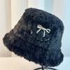 Gorro de pescador de invierno, gorro coreano plegable, cálido y frío, bonito gorro de terciopelo con forma de mariposa de lana de cordero, gorro de lavabo pequeño con marea