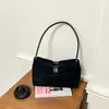 Bolsa Cuadrada Pequeña Estilo Retro Coreano de Alto Valor Ruien para Mujer 2026 Otoño Nueva Llegada Gran Capacidad para Viajar al Trabajo Bolso de Hombro Único Cruzado