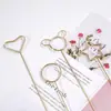 Porta tarjetas para ramo, soporte de metal para flores, varilla con forma de corazón, decoración floral, tarjeta de felicitación, clip chapado en oro, material de embalaje para ramo fresco