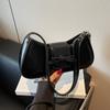 Bolsa Pequena de Ombro Feminina Design de Nicho Francês 2025 Nova Elegante Moda para o Dia a Dia Personalizada Bolsa Meia-Lua