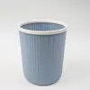 Fornecimento de fábrica lixeira redonda simples moderna criativa luxo leve multi-cor para quarto cozinha Atacado