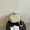Bolso bandolera pequeño ultraligero estilo montaña, modelo moderno 2026 para hombres y mujeres, adecuado para senderismo al aire libre, caminatas y deportes, bolso bandolera versátil para teléfono