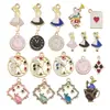 Accesorios para Joyería DIY, Colgantes Pequeños de Aleación Esmaltada, Colgantes de Anime Serie Alicia, Colgantes para Pulsera y Collar