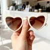 Novos Óculos de Sol de Moda Cruzados da Amazon Love para Homens e Mulheres Óculos de Sol Retro de Alta Qualidade Prontos para Venda