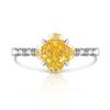 Xiaohongshu Douyin Más Vendido Anillo de Trébol de Cuatro Hojas Corte Flor de Hielo de Piedra Preciosa de Color Anillo de Diamante de Alto Carbono Moda Clásica Transmisión en Vivo