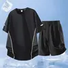 Nuevo Conjunto Casual para Hombre Cuello Redondo Estampado Lavado con Tinta Manga Corta con Shorts Sueltos Verano Sensación de Hielo Conjunto Deportivo
