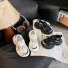 Zapatos Infantiles para Niñas 2026 Nuevo Modelo de Primavera Zapatillas de Princesa Moda Ligeras Zapatos Tipo Papá para Niñas Zapatillas de Correr para Niños Mayores