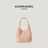 Bolsa Hobo Feminina Retro Coreana Outono Inverno Versátil para o Trabalho Leve Cor Sólida Camurça Pelúcia Bolsa de Mão Pequena para Carregar Sensação de Alto Padrão