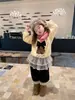 26 Nova coleção Outono/Inverno: moletom com forro de fleece de desenho animado para meninas, blusas de manga comprida quentes e de corte solto para bebês e crianças pequenas, tops de bebê