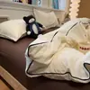 Juego de cama de cuatro piezas con sábana bajera, nuevo modelo 2026, funda de edredón jacquard para dormitorio de estudiante, juego de tres piezas para cama individual, adecuado para todas las estaciones