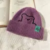Gorro de Punto Cálido para Otoño e Invierno Lindo Oso de Dibujos Animados Bordado Gorro de Lana Estudiante Todo Fósforo Gorro Jersey Mostrando la Cara Gorro Pequeño para el Frío