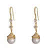 Estilo Coreano y Japonés Exquisito Moda Versátil Circonita Perla Borla Larga Gancho de Oreja Personalidad Lujo Ligero Simple Elegante Adelgazantes Pendientes