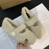 Zapatos mullidos para mujer 2026 nuevos elegantes modernos de invierno para exterior mocasines de felpa con una sola tira zapatos Mary Jane