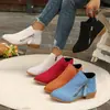 Nuevos estilos de zapatos para mujer para tiendas en línea independientes: botas de mujer de talla grande con tacón grueso, botas Martin de gamuza, botines de tacón bajo con cremalleras laterales