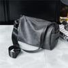 2026 Bolso de Hombro Cilíndrico Nuevo, Mochila Casual Simple, Bolso Trendy Estilo Coreano para Hombre, Bolso Cruzado, Mochila Pequeña