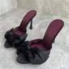 Zapatos de mujer elegantes de comercio exterior europeo y americano, nuevo modelo de verano 2026, sandalias de tacón alto con tira de lazo de satén y tacones finos