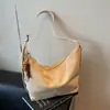 Bolsa Pequena de Camurça para Mulheres, Nova Bolsa Transversal Versátil Outono e Inverno 2026, Bolsa Dumpling de Ombro/Axila Estilo Melard